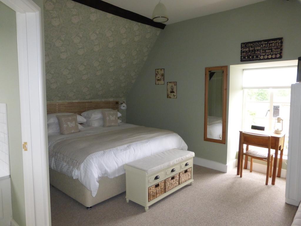 Home Farm House Wimborne Saint Giles Exterior foto